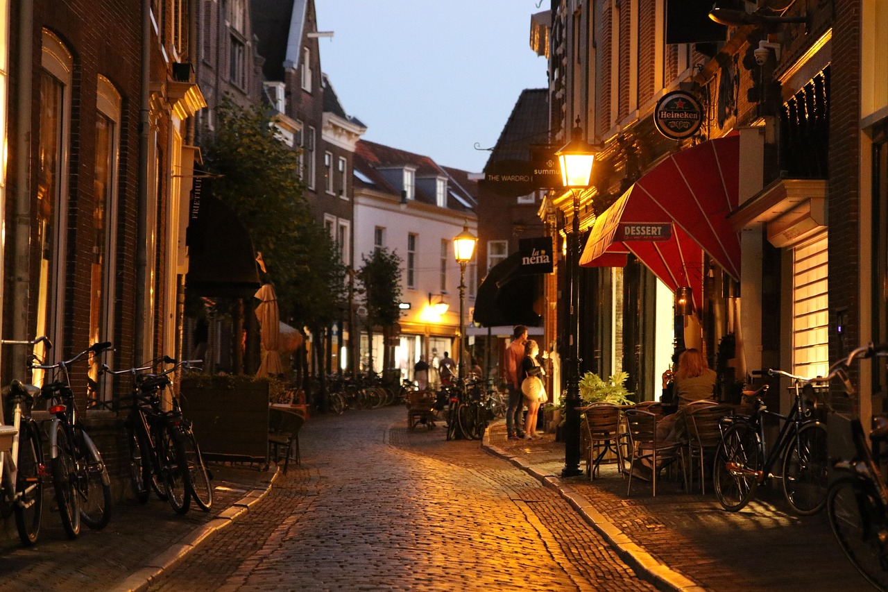 Living and working in Netherlands – vacancies via Recruit4Work