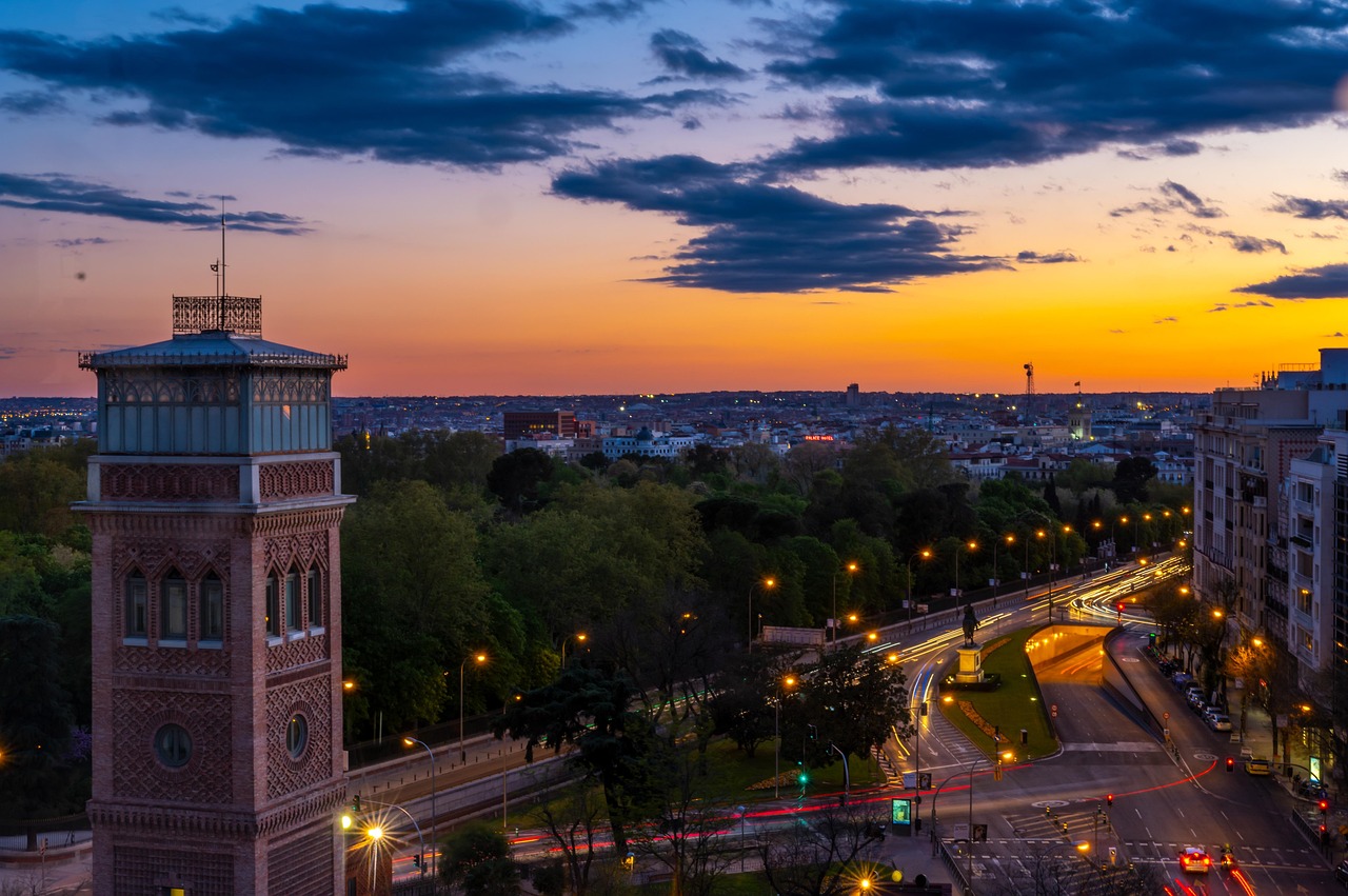 Working abroad as a Spanish speaker – multilingual vacancies via Recruit4Work